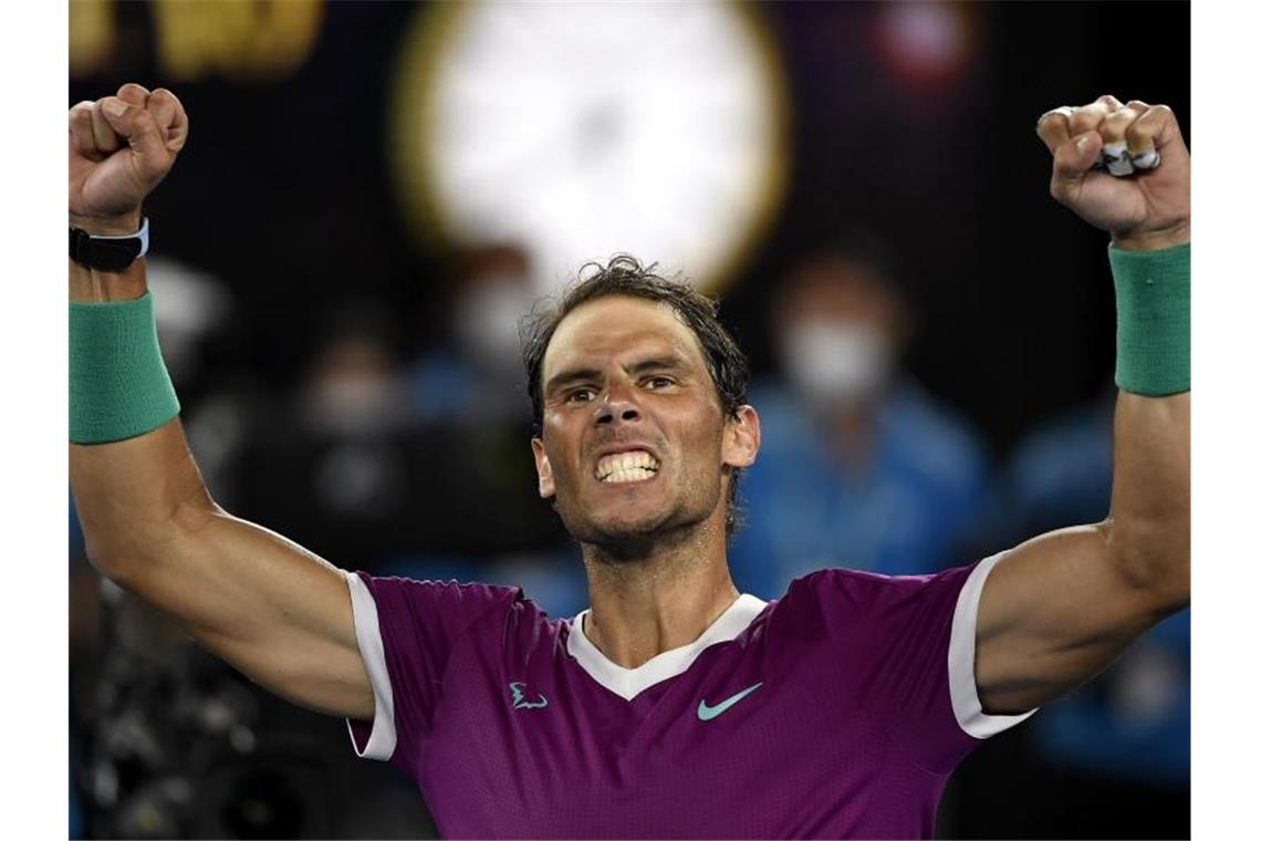 Jagd nach Titel 21 und Nummer 1 - Endspiel gegen Medwedew Der Spanier Rafael Nadal wiederum peilt in Melbourne seinen 21. Grand-Slam-Titel an. Foto: Andy Brownbill/AP/dpa