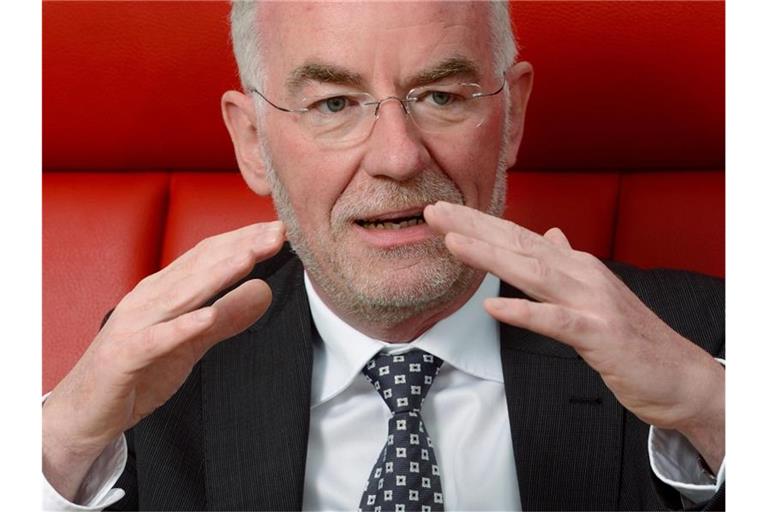 Der Städtetags-Experte Norbert Brugger spricht bei einem Interview in Stuttgart. Foto: picture alliance/Bernd Weissbrod/dpa/Archivbild