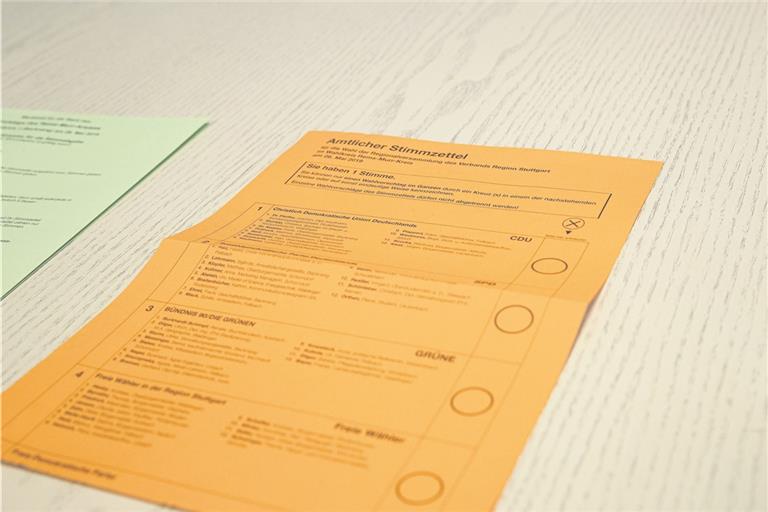 Der Stimmzettel für die Regionalwahl: Zehn Parteien und Listen standen im Rems-Murr-Kreis zur Wahl.Foto: J. Fiedler