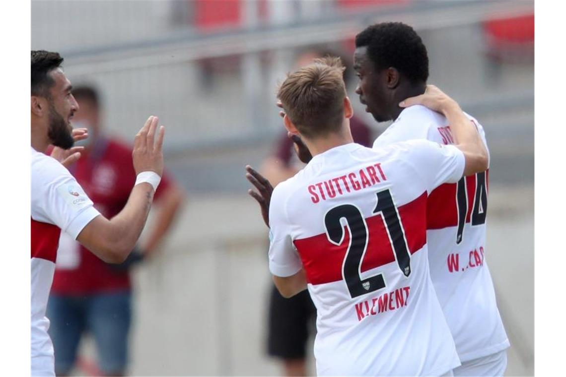 VfB fast durch, HSV fällt zurück - zwei Teams kaum zu retten