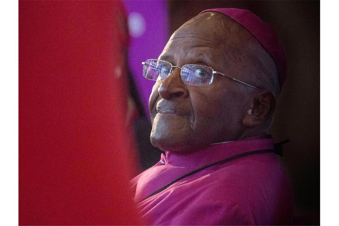 Der südafrikanische Friedensnobelpreiträger und frühere Ezbischof von Kapstadt, Desmond Tutu. Foto: Nic Bothma/EPA/dpa