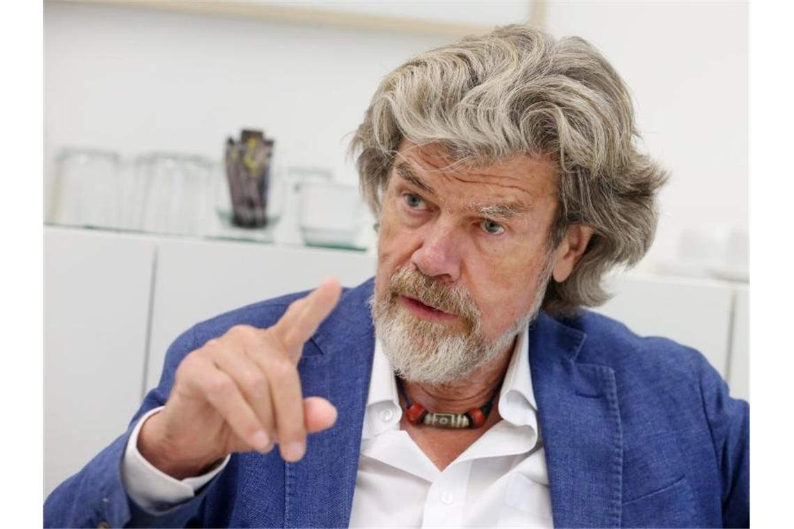 Reinhold Messner mahnt zu Geduld in der Krise Der Südtiroler Bergsteiger Reinhold Messner. Foto: Roland Weihrauch/dpa/Archivbild
