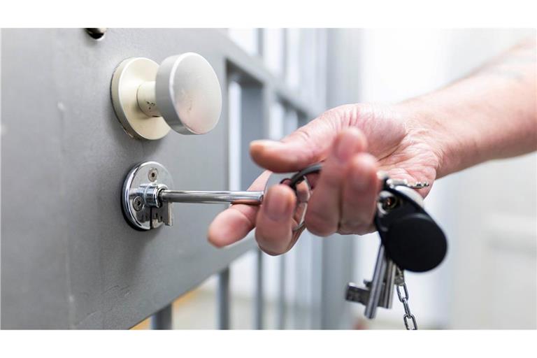Der Suizid eines Jugendlichen in der JVA Ottweiler beschäftigt Justiz und Politik. (Symbolbild)