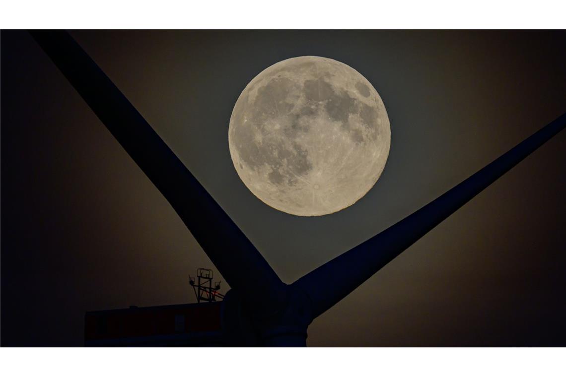 Der Supermond über Brandenburg