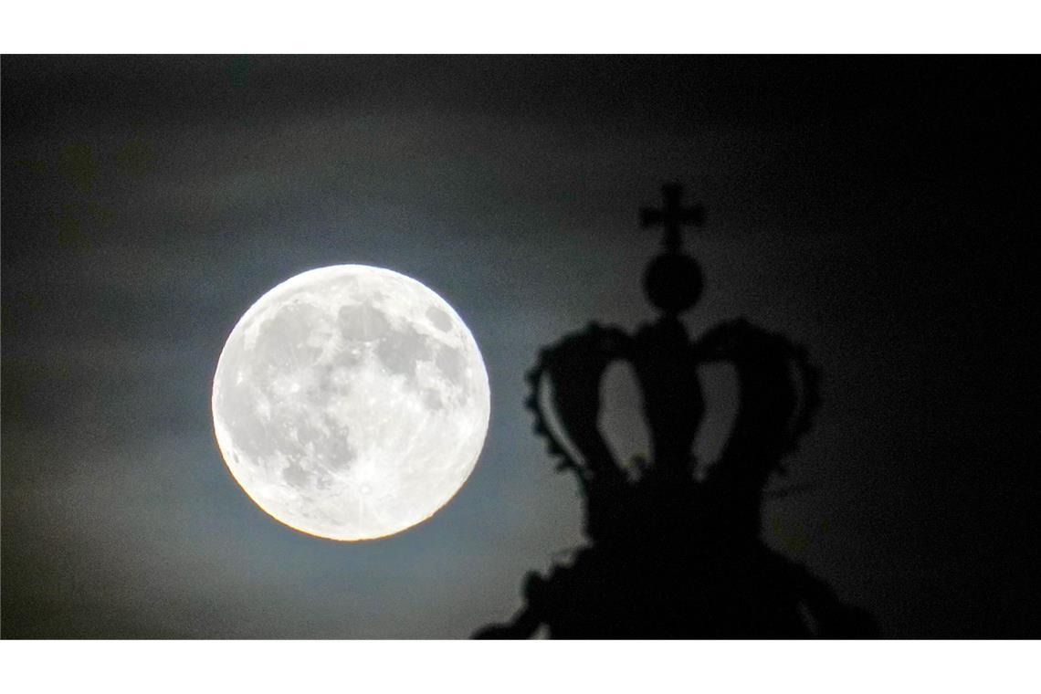 Supermond leuchtet am Himmel – die besten Bilder