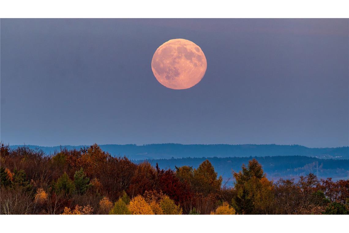 Der Supermond über Regensburg