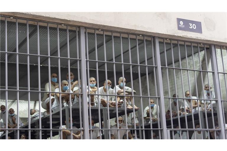 Der Supreme Court setzt Abschiebung von Venezolanern nach El Salvador weiter aus. (Archivbild)