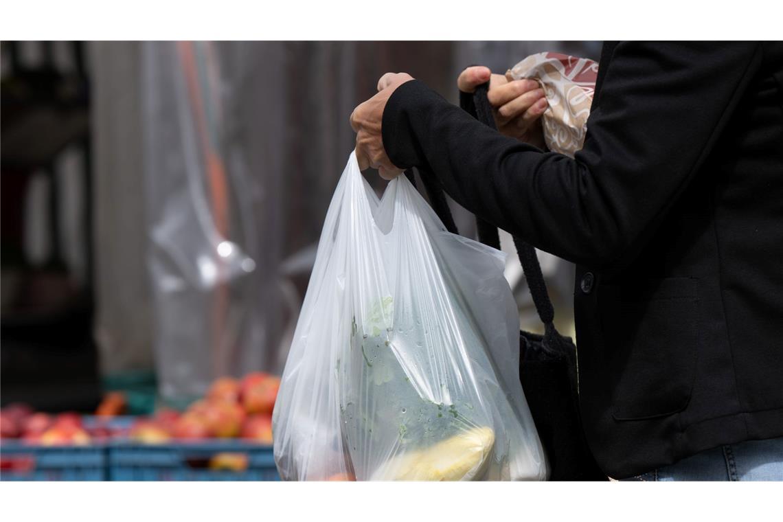 Inflation hält sich knapp über der Zwei-Prozent-Marke Der tägliche Einkauf ist für Verbraucherinnen und Verbraucher teils erheblich teurer geworden