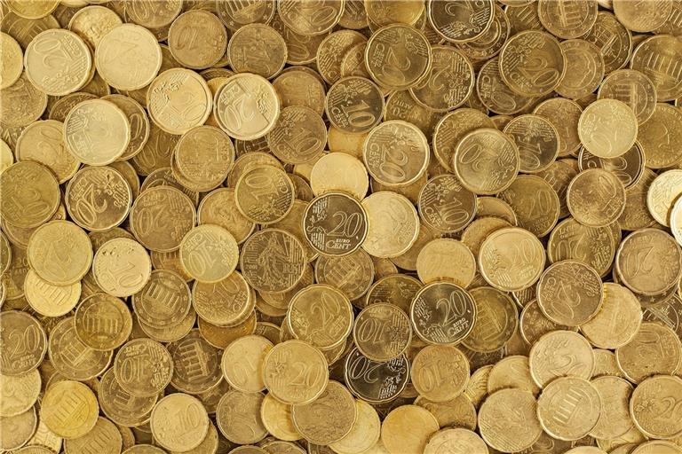 Der Täter konnte ein Säckchen Münzgeld entwenden. Symbolfoto: H. Strauss/Pixabay