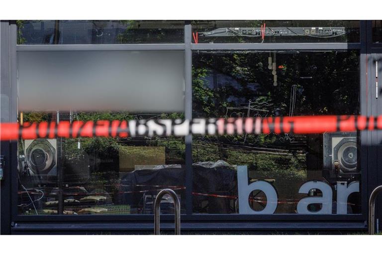 Der Tatverdächtige hatte vor einer Bar mehrere Menschen angegriffen und verletzt.