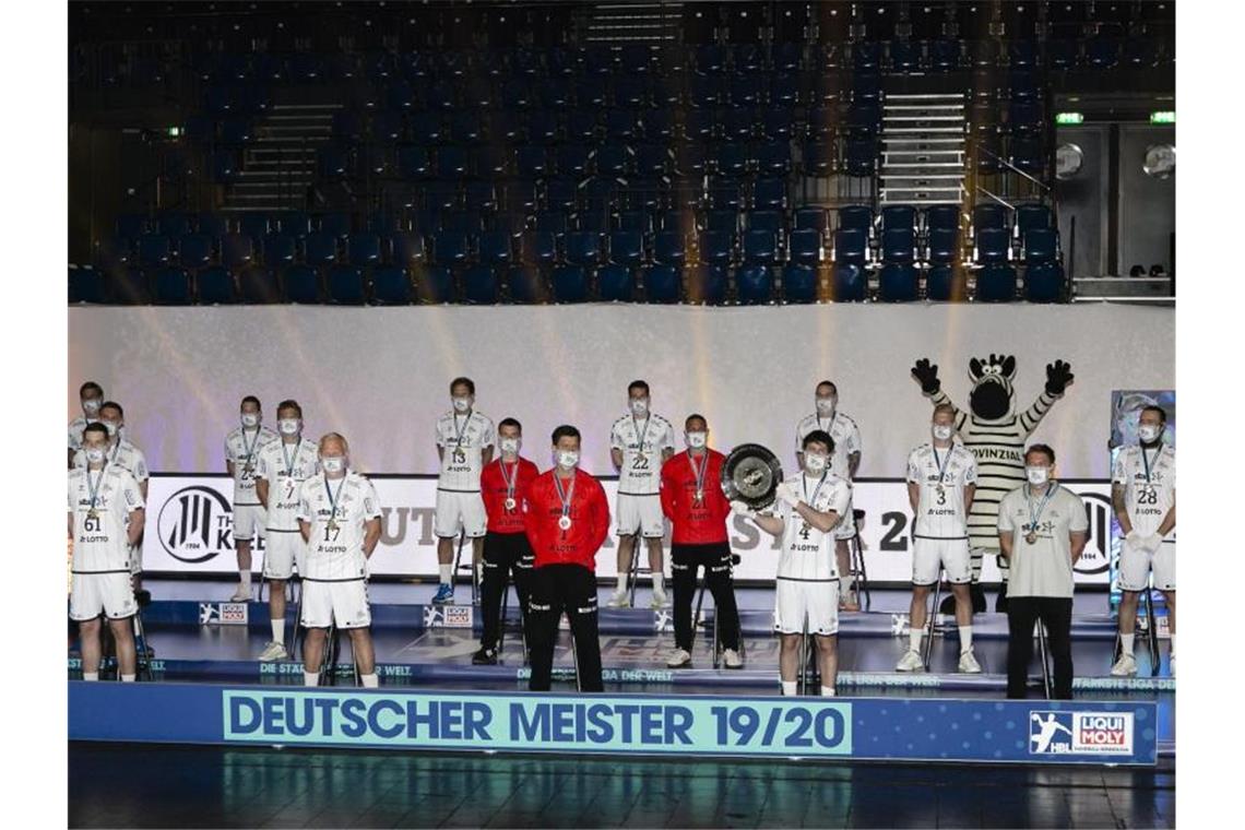 Chronologie des Sports im Jahr 2020 Der THW Kiel wird nach Abbruch der Saison in der Handball-Bundesliga zum Meister erklärt. Foto: Frank Molter/dpa
