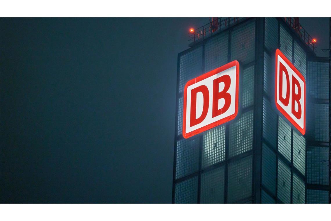 Der tödliche Angriff auf einen Zugbegleiter hat bundesweit für Entsetzen gesorgt.