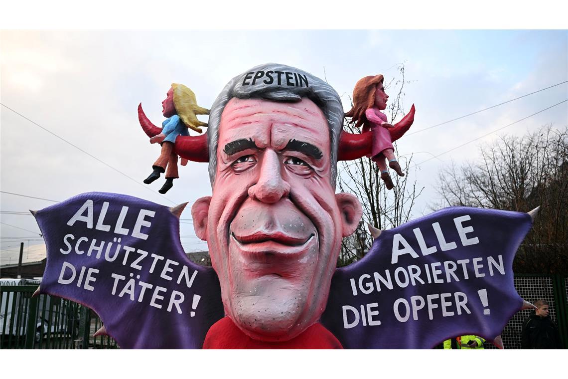 Der tote Sexualstraftäter Jeffrey Epstein feierte in Düsseldorf eine unrühmliche Auferstehung.