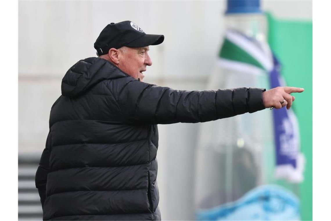 Bei Abstieg stehen in Sandhausen Arbeitsplätze auf der Kippe Der Trainer Gerhard Kleppinger vom SV Sandhausen. Foto: Daniel Karmann/dpa