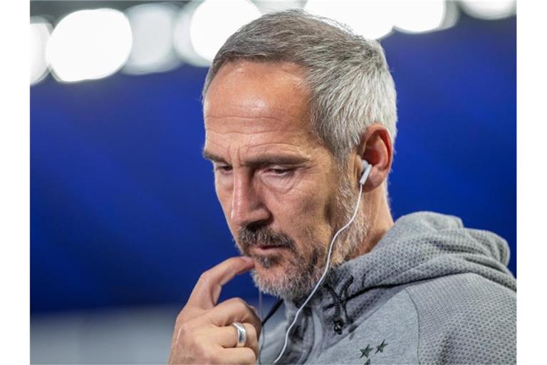 Der Trainer von Borussia Mönchengladbach, Adi Hütter, befindet sich derzeit nach einem positiven Corona-Test in Quarantäne. Foto: Andreas Gora/dpa