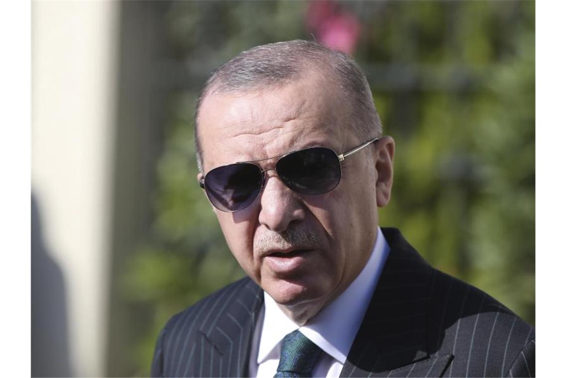 Der türkische Präsident Erdogan. Frankreichs Staatschef wirft Ankara ein „kriegerisches Verhalten“ gegenüber den Nato-Alliierten vor. Foto: -/Turkish Presidency/AP-Pool/dpa