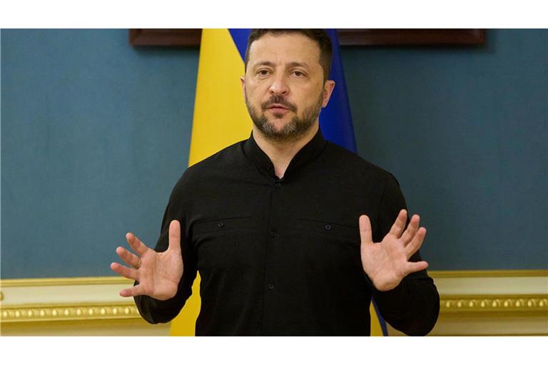 Der ukrainische Präsident Selenskyj lehnt Russlands Forderungen ab.