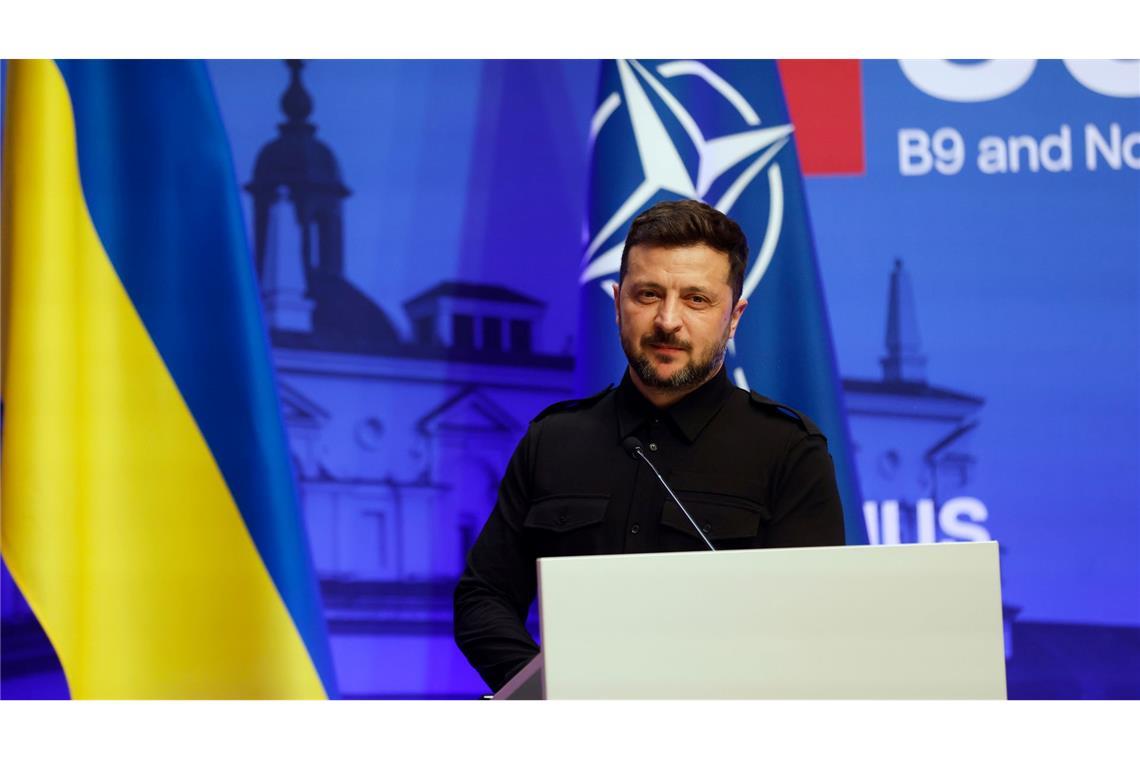 Der ukrainische Präsident Wolodymyr Selenskyj kündigte einen neuen großen Gefangenenaustausch mit Russland an.