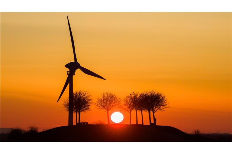 Der Umstieg von fossilen auf erneuerbare Energien ist ein Thema beim Petersberger Klimadialog. (Archivbild)