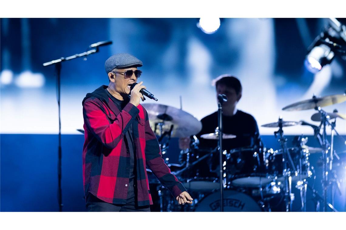 Der umstrittene Soul-Musiker Xavier Naidoo, hat bei einer Demo in Berlin mit Aussagen zu "Menschenfressern" irritiert. (Archivbild)