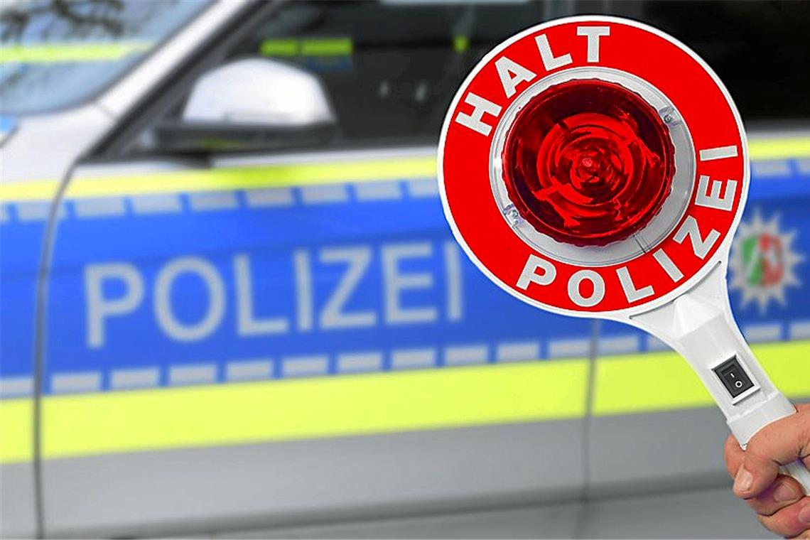 Auto überschlägt sich bei Unfall in Fellbach-Oeffingen Der Unfall ereignete sich gegen 4.10 Uhr am Dienstagmorgen.