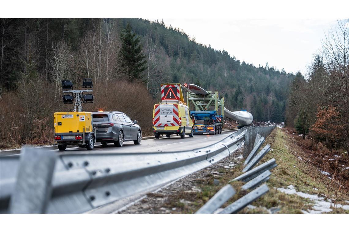 So lief die Bergung nach dem Schwertransporter-Unfall