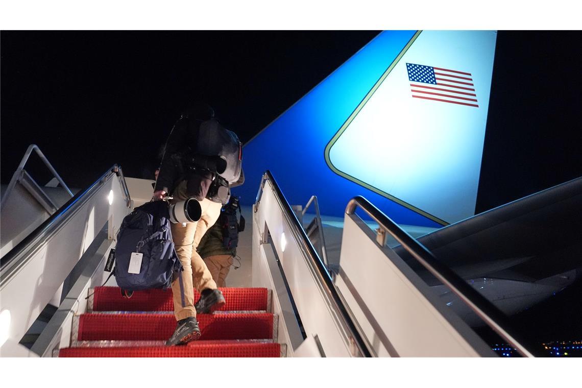 Der unplanmäßige Zwischenfall dürfte Trumps Ankunft in Davos verzögern.