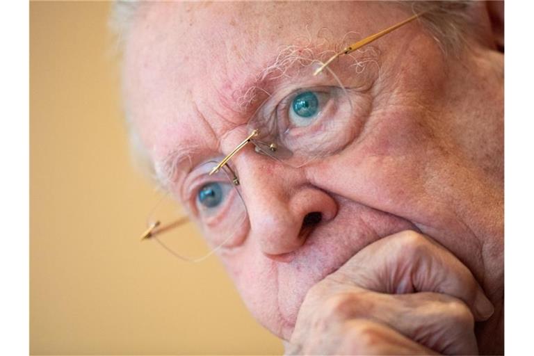 Der Unternehmer Hans Peter Stihl bei einem Interview. Foto: Tom Weller/dpa/Archiv