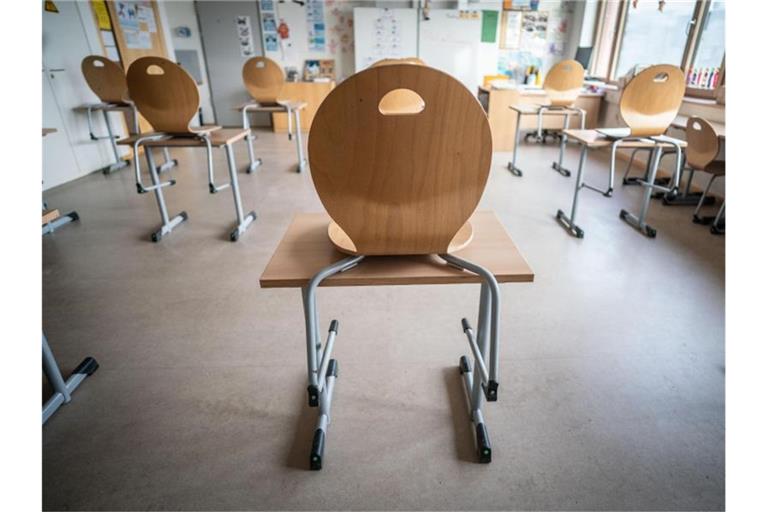 Der Unterricht soll an Grundschulen wieder aufgenommen werden. Foto: Frank Rumpenhorst/dpa