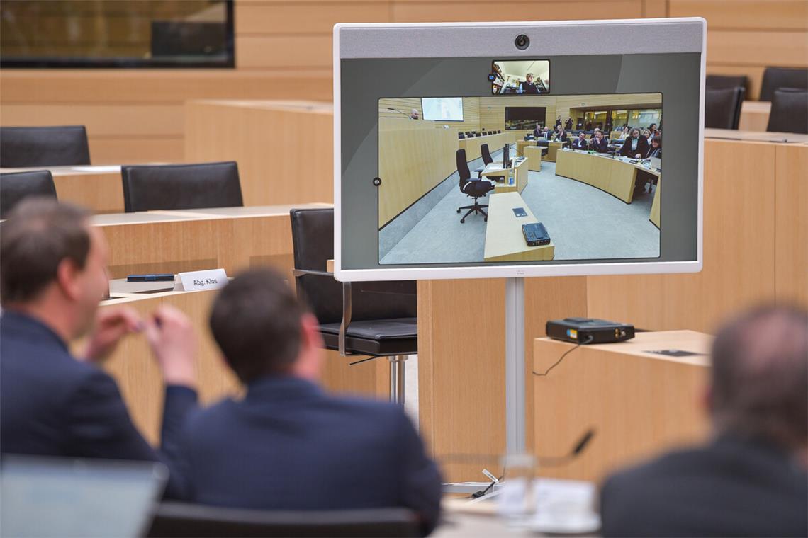 Kommentar: Kein ganz stumpfes Schwert Der Untersuchungsausschuss tagt seit fast drei Jahren.