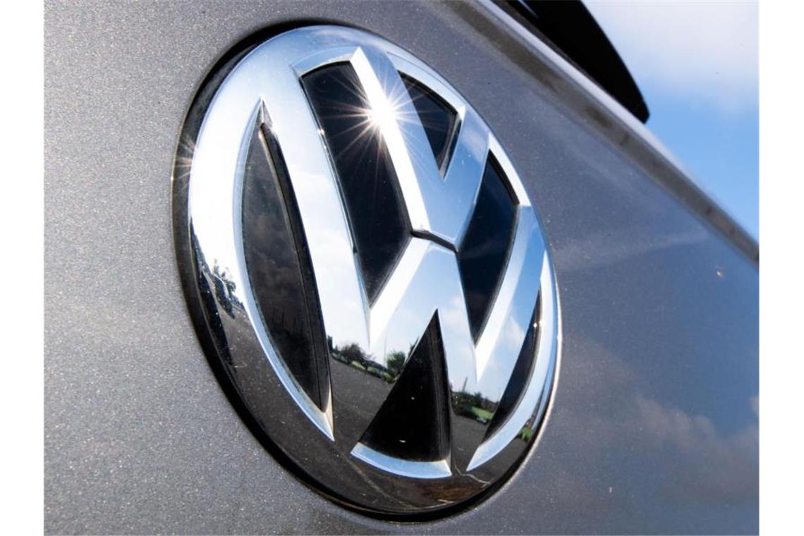 Der Untreue-Prozess gegen drei frühere und einen amtierenden Personalmanager von Volkswagen geht in die Schlussphase. Foto: Julian Stratenschulte/dpa