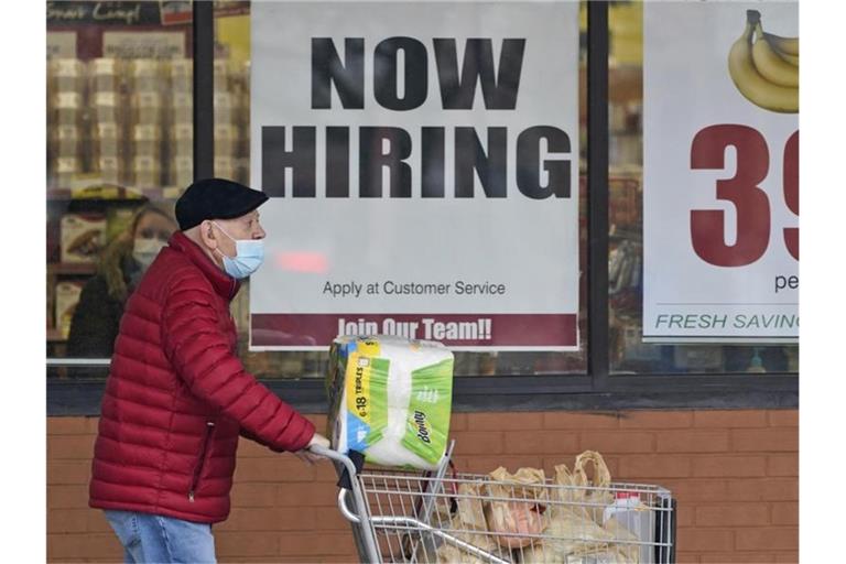 Der US-Arbeitsmarkt liefert keinen eindeutigen Trend. Foto: Tony Dejak/AP/dpa
