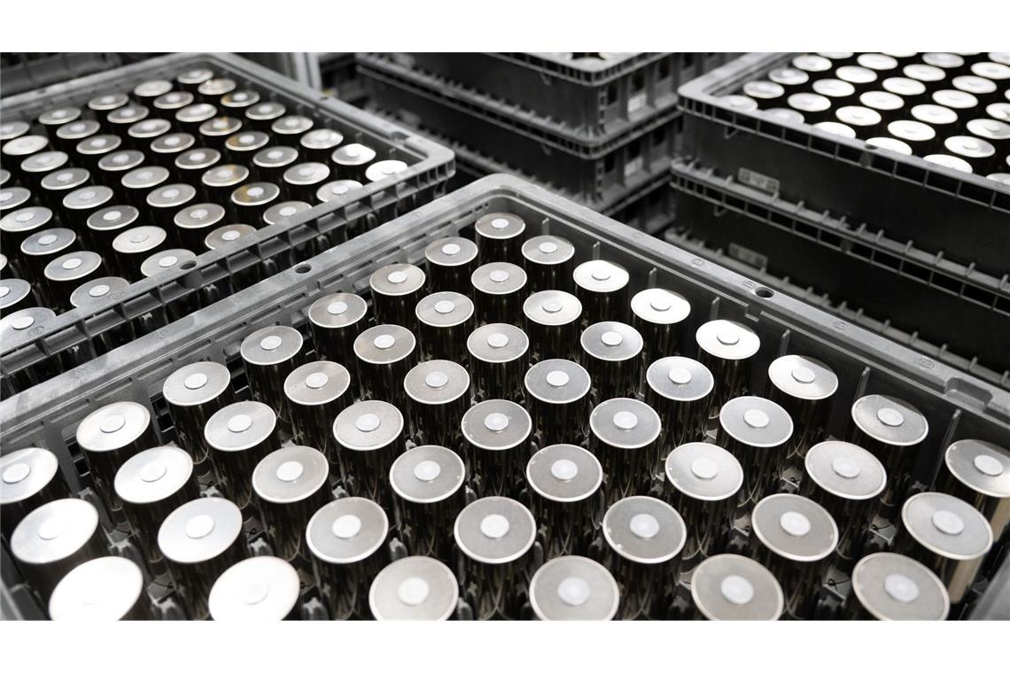 Der US-Elektroautobauer Tesla will den Weg für eine komplette Batteriefertigung im deutschen Werk in Grünheide ebnen. (Archivbild)