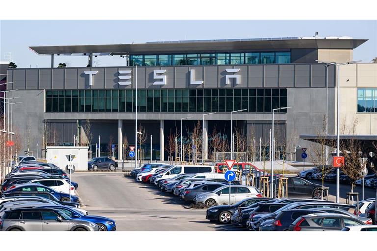 Der US-Elektroautobauer Tesla zeigt sich trotz sinkender Neuzulassungen zuversichtlich (Archivbild).