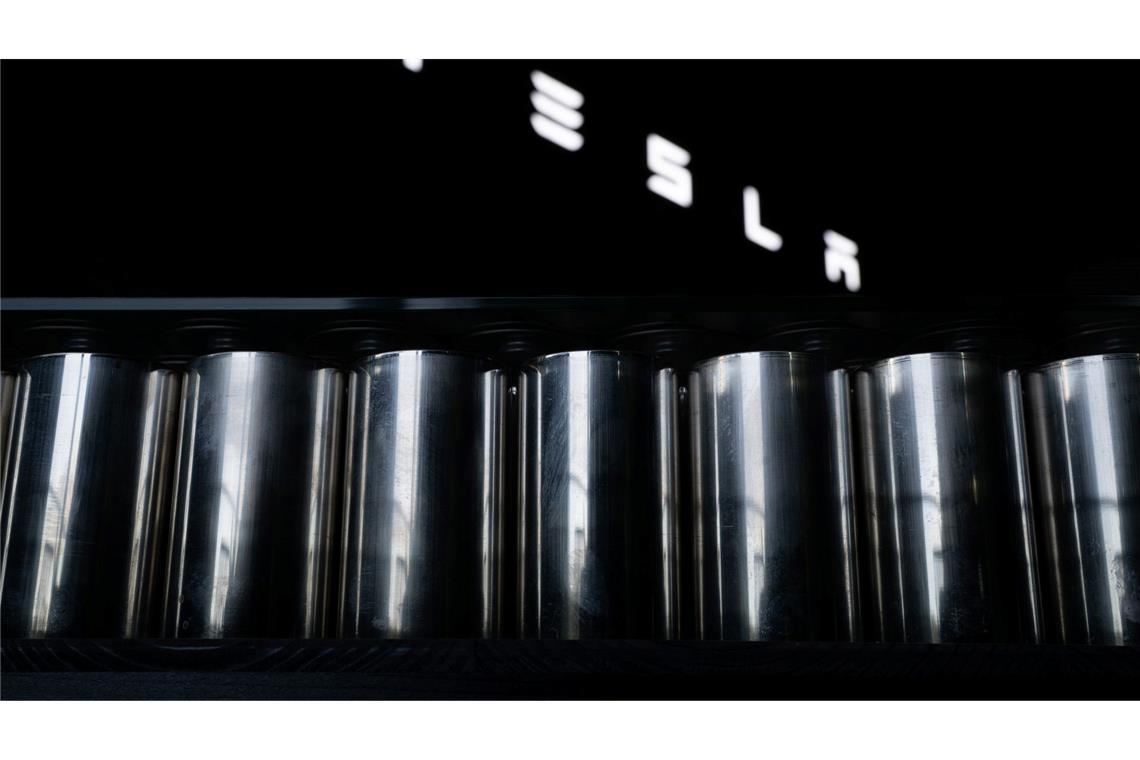 Der US-Elektroautobauer will Voraussetzungen für eine Produktion von Batteriezellen in Grünheide bei Berlin schaffen.