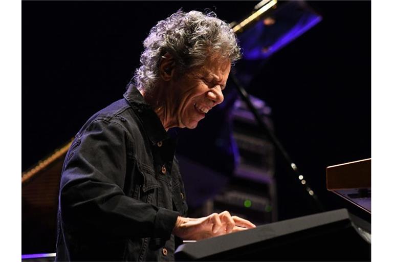 Der US-Jazzpianist Chick Corea ist mit 79 Jahren an einer Krebs-Erkrankung gestorben. Foto: Luna Afredo/telam/dpa