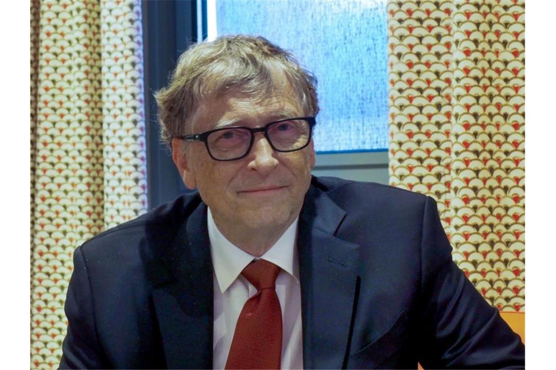 Der US-Milliardär Bill Gates zieht sich weiter aus dem Wirtschaftsleben zurück. Foto: Christian Böhmer/dpa
