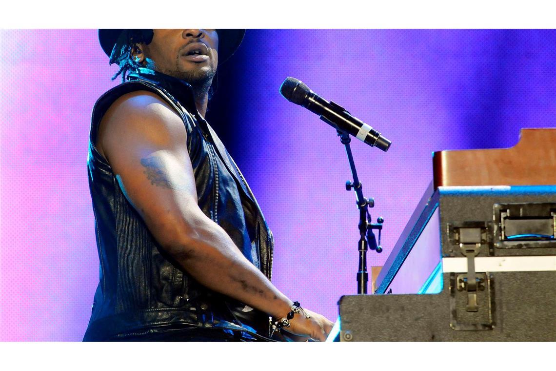 Soul-Musiker D'Angelo mit 51 gestorben Der US-Musiker D'Angelo 2012 bei einem Auftritt in New Orleans. (Archivbild)