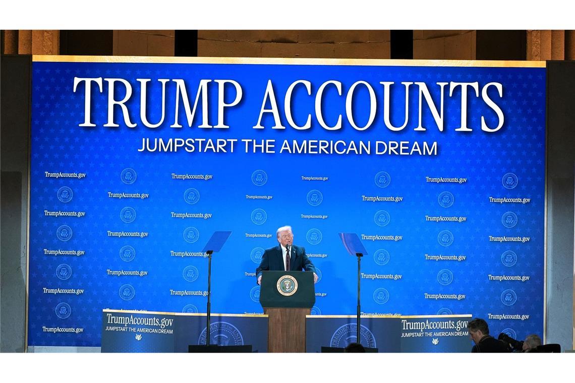 Der US-Präsident machte bei einer Veranstaltung des Finanzministeriums Werbung für die "Trump Accounts"