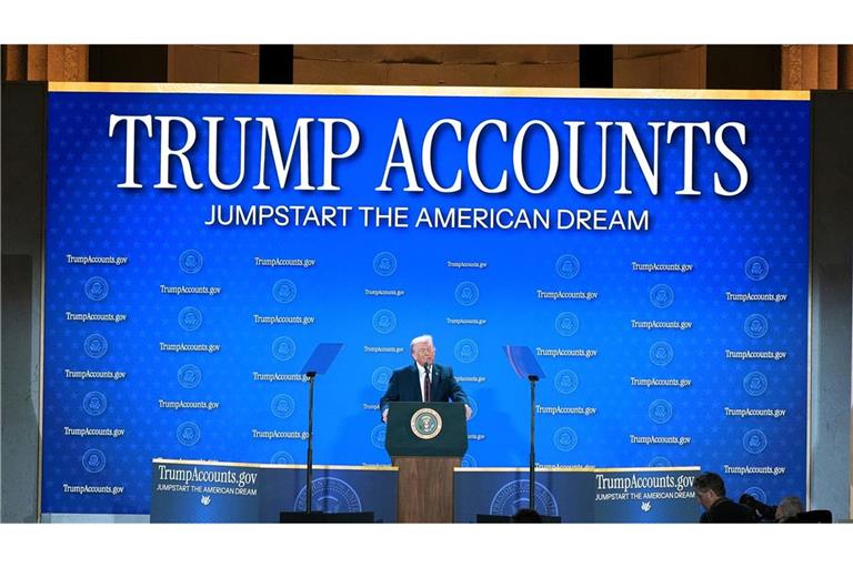 Der US-Präsident machte bei einer Veranstaltung des Finanzministeriums Werbung für die "Trump Accounts"