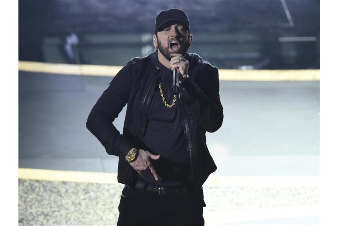 Der US-Rapper Eminem sang seinen Hit „Lose Yourself“. Foto: Chris Pizzello/Invision/dpa
