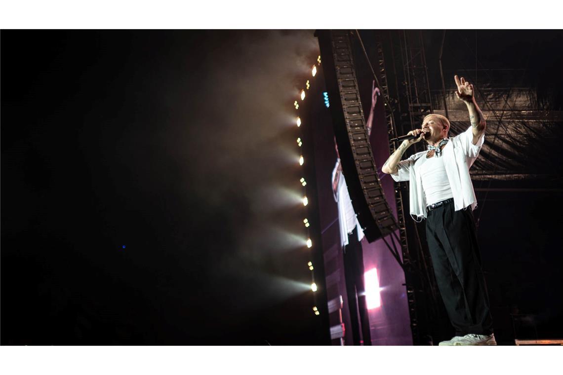 Bilder des Tages Der US-Rapper Macklemore spielt auf dem Deichbrand-Festival in Nordholz.