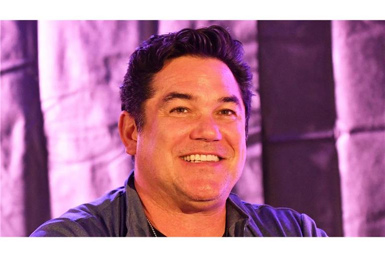 Der US-Schauspieler Dean Cain, bekannt aus der TV-Serie „Superman“, will bei der US-Einwanderungsbehörde ICE anheuern.