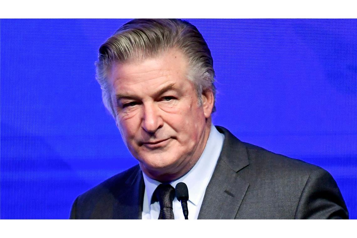 Alec Baldwin kracht mit Auto seiner Frau gegen Baum Der US-Schauspieler und sein Bruder haben den Unfall nach eigenen Angaben unverletzt überstanden. (Archivbild)