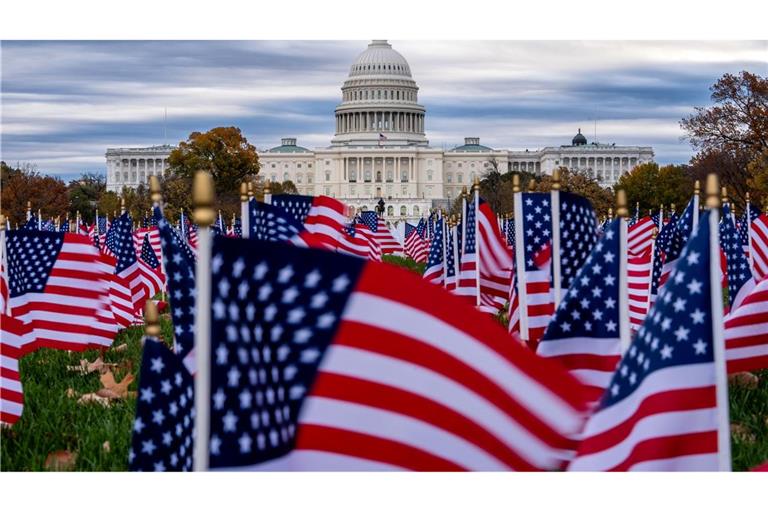 Der US-Senat ist wieder zusammengekommen, um über den Haushalt zu debattieren.