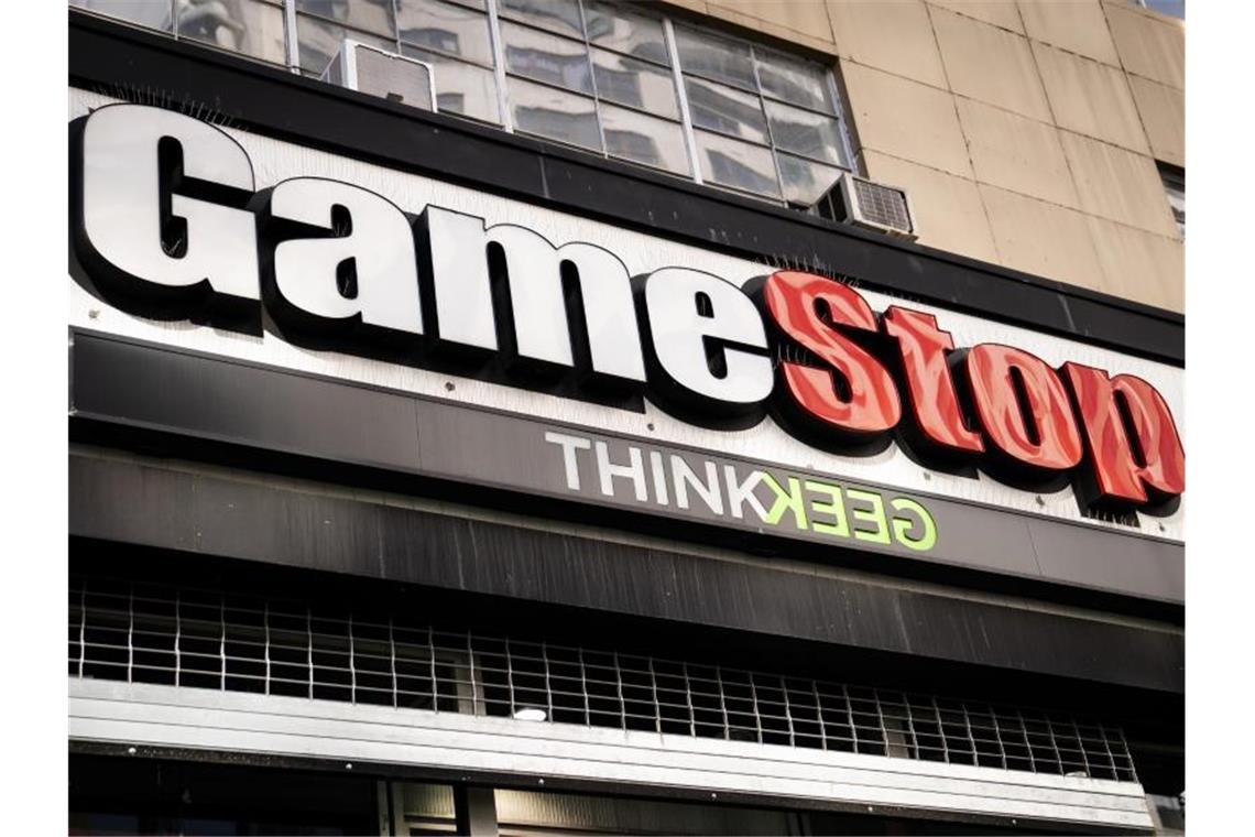 Vorstandschef von Gamestop tritt zurück Der US-Videospielhändler Gamestop sorgte Anfang 2021 durch eine Spekulationsschlacht an der Börse für Aufsehen. Foto: John Minchillo/AP/dpa