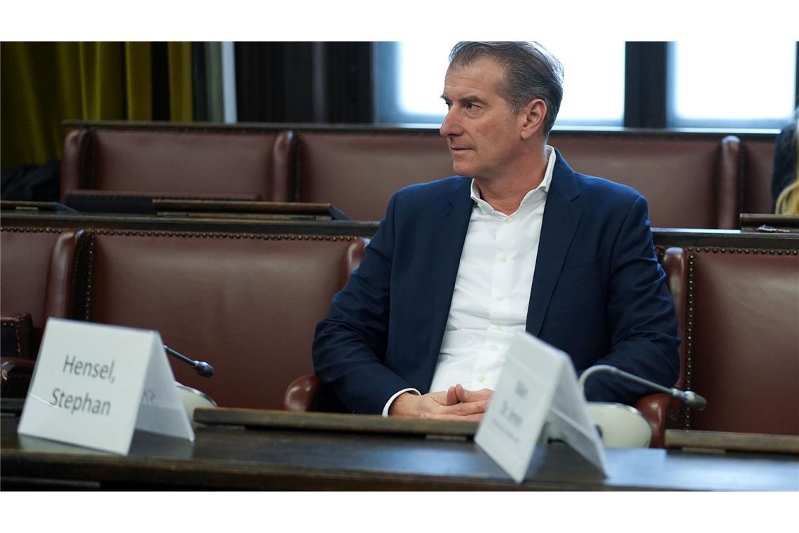 Der Vater der Block-Kinder, Stephan Hensel, nimmt als Nebenkläger am Prozess gegen seine Ex-Frau teil.