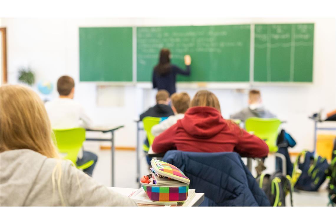 Volksantrag zu Realschulen - Verband hat Hälfte der Stimmen Der Verband der Realschullehrer fordert eine verbindliche Grundschulempfehlung soll auch für Realschulen. (Symbolbild)