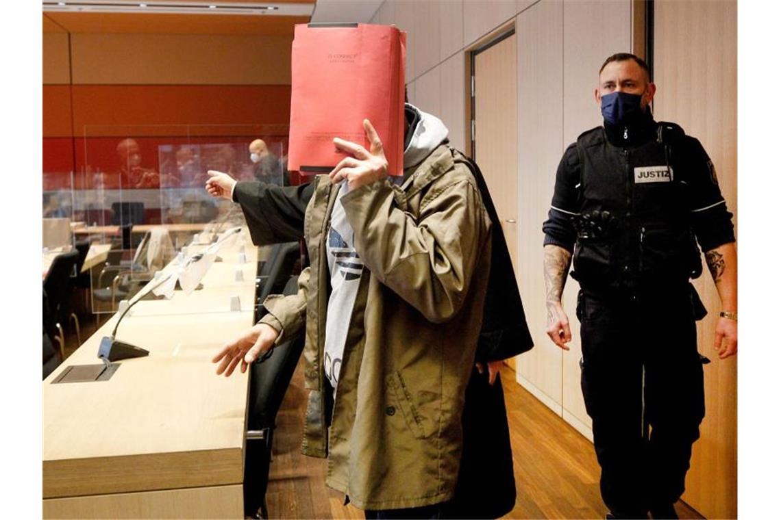 Der Verdächtige im Raubmord-Prozess in Bochum ist freigesprochen worden. (Archivbild). Foto: Roland Weihrauch/dpa
