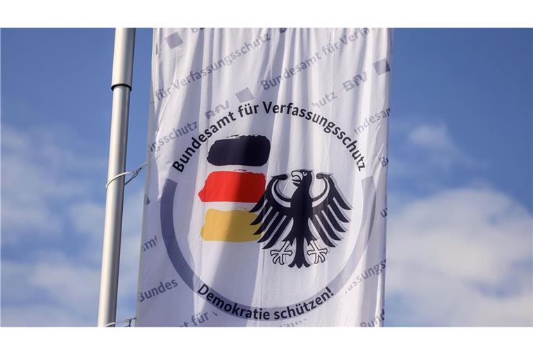 Verfassungsschutz wird 75: Selen sieht verschärfte Lage Der Verfassungsschutz hat die Aufgabe, die Demokratie zu schützen. Der Hauptsitz der Behörde ist in Köln. (Symbolbild)